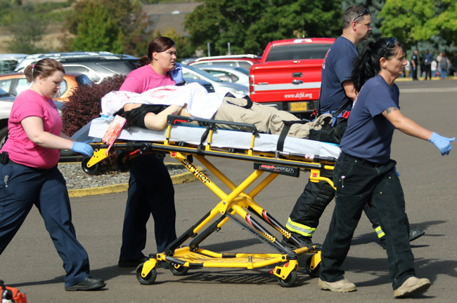 미 대학서 또 총기난사…11명 사망.7명 부상